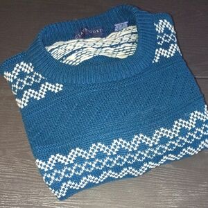 Claybrooke Teal and White Crewneck Mens LG. Sweater Ramie/Cotton Blend